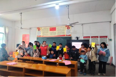 宜章县笆篱镇邱家村“盘好,用活”党群服务中心奏响为民服务的新乐章(1)628.png 宜章县笆篱镇邱家村“盘好,用活”党群服务中心奏响为民服务的新乐章(1)628.png