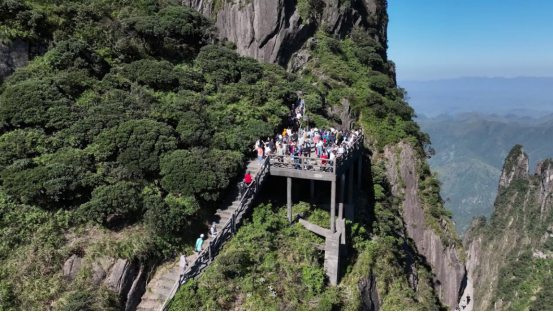 宜章莽山:加速“圈粉”境外游客639.png 宜章莽山:加速“圈粉”境外游客639.png