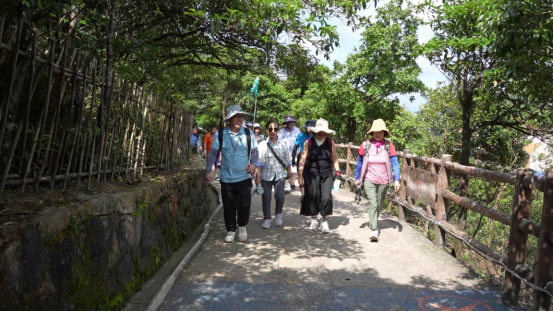 宜章莽山:加速“圈粉”境外游客603.png 宜章莽山:加速“圈粉”境外游客603.png