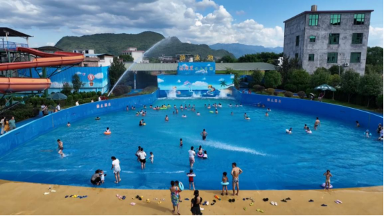 宜章县一六镇:温泉“避暑游”迎来客流高峰701.png 宜章县一六镇:温泉“避暑游”迎来客流高峰701.png
