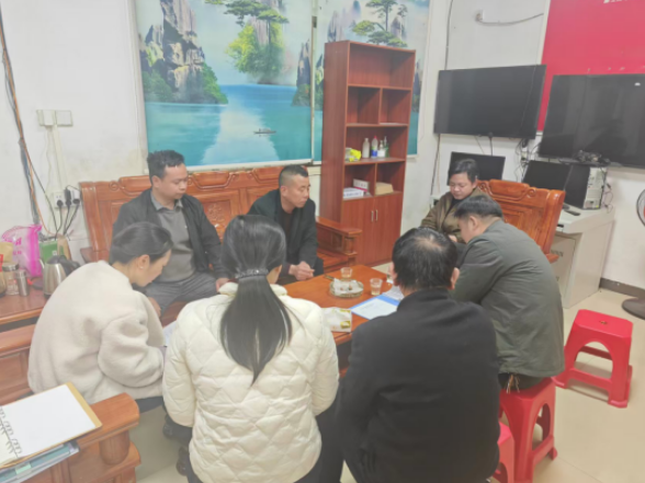 天塘镇：“手把手”财务指导 把好村级财务“第一关”