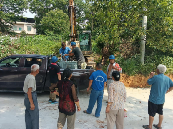 筑牢安全防线在行动 | 五岭镇浒口村：干部电力齐上阵 抢修雷击故障保供电