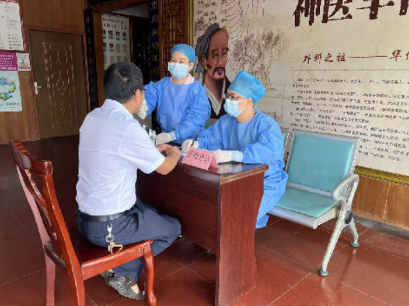 筑牢蚊媒防控防线 瑶岗仙镇开展登革热疫情医防融合联防联控应急演练