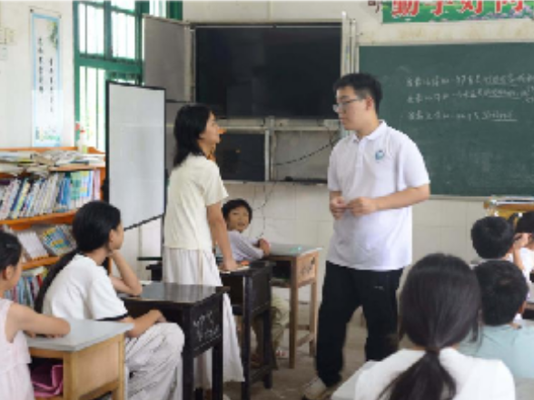 五育兴乡润童心 人文课堂助成长——湖南师大数统院实践团开设乡村特色课程