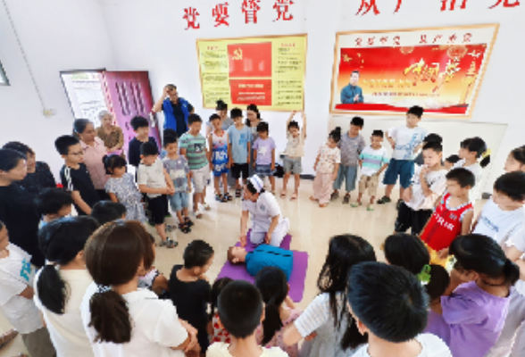 岩泉镇东河村“兴乡课堂”干货满满 数字农具+健康科普齐赋能