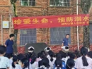 杨梅山镇：一盆清水“沉浸式”体验 筑牢暑期防溺水“安全堤”