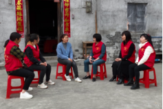 邝素珍：巾帼“她力量” 打赢攻坚战