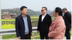 潘执坤来宜调研地表水断面水质情况