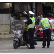 【交通“顽瘴痼疾”整治】县公安局交警大队：“春雷行动”护航道路交通安全