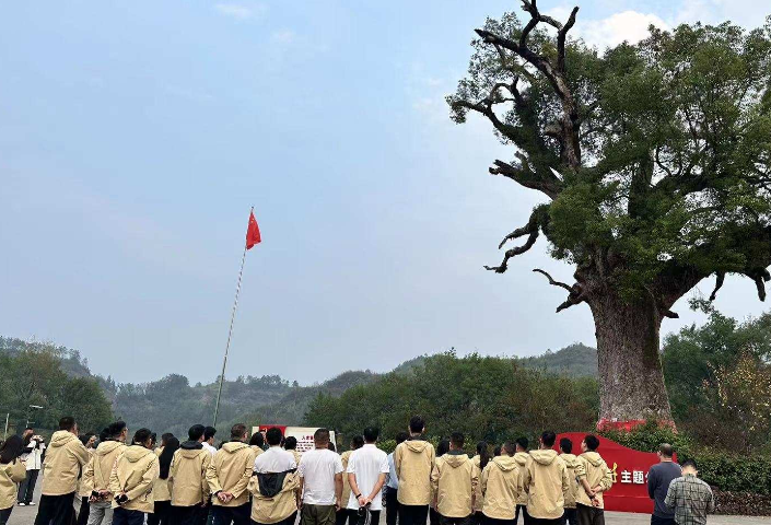 溪口镇：红色研学热土，党日工会活动新宠