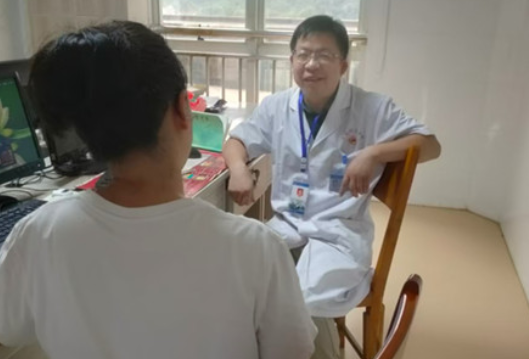 张家界市精神病医院：主题党日听心声 办好实事暖人心