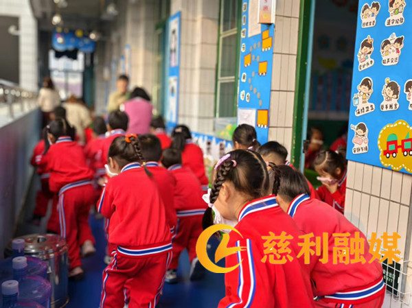 dcd0df85177cc9a8dae6029cd70437e_副本.jpg