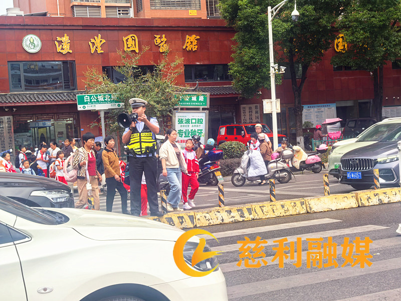 79e95ab2363c6dc272d1cccdf6b319f2_副本.jpg 79e95ab2363c6dc272d1cccdf6b319f2_副本.jpg
