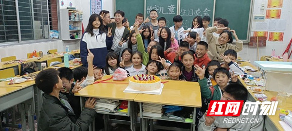 留守晚会_慈利.jpg
