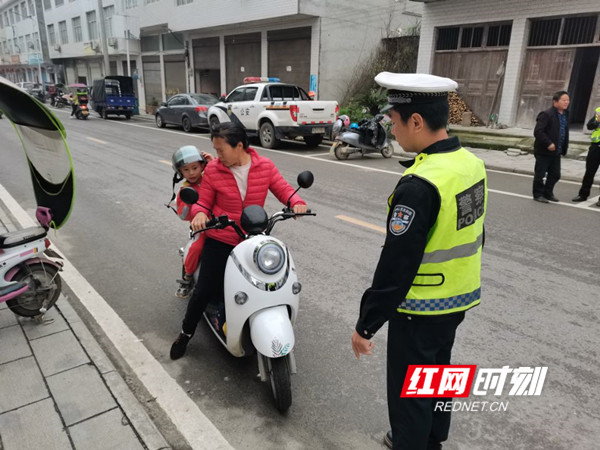 交警2_副本.jpg