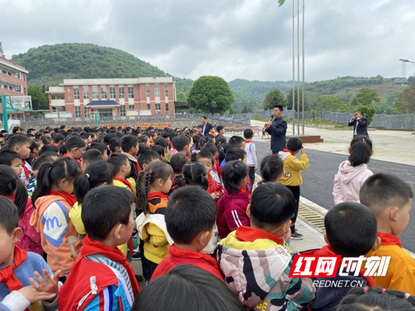 党史进课堂1_副本.jpg