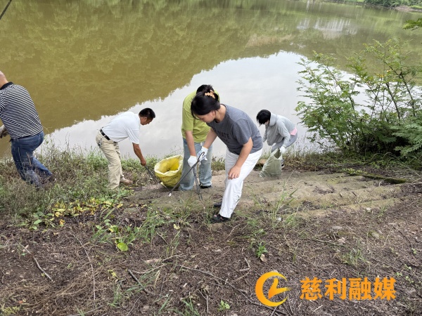 f3906bb57dac0b18427573e426d152c_副本.jpg