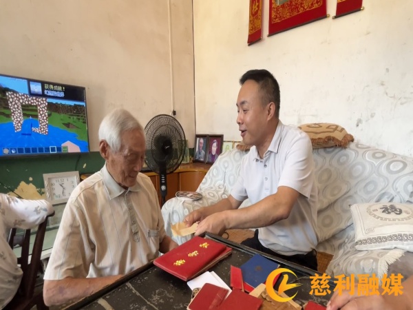 e5dc6bd251045e8d3e82da45deb24bc_副本.jpg