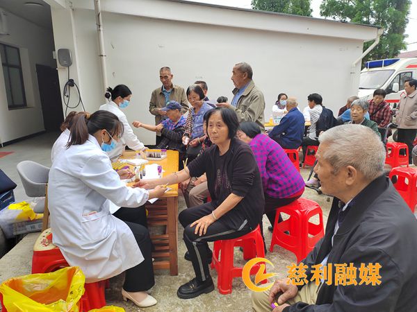 eea3b82f53efd4f53a6ab60c6536696c_副本.jpg