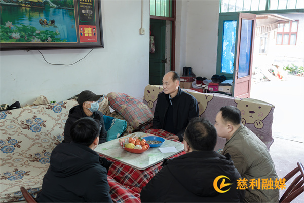 走访2.jpg 走访2.jpg