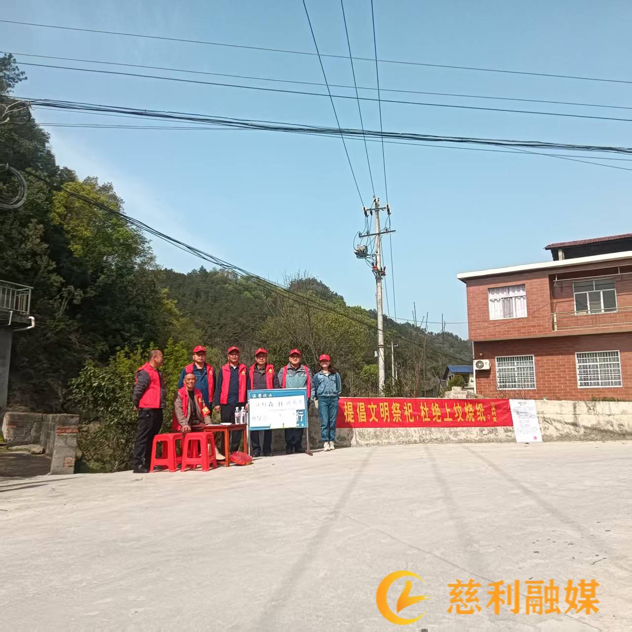 ddc3ea61195fc8adb000638139f333d(1).jpg