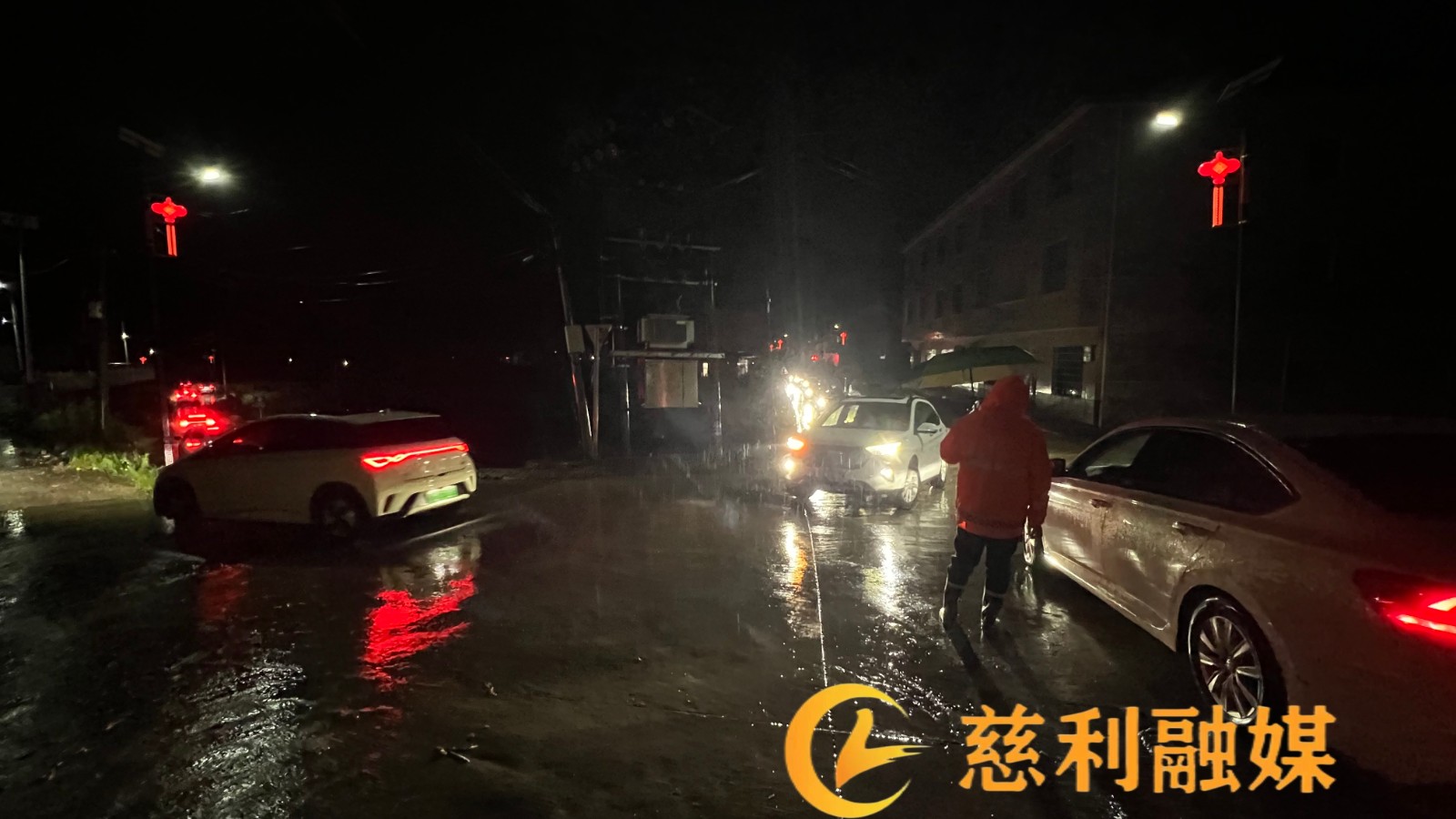 1835ceb29dd1e41806a8d2962965e738.jpg 1835ceb29dd1e41806a8d2962965e738.jpg