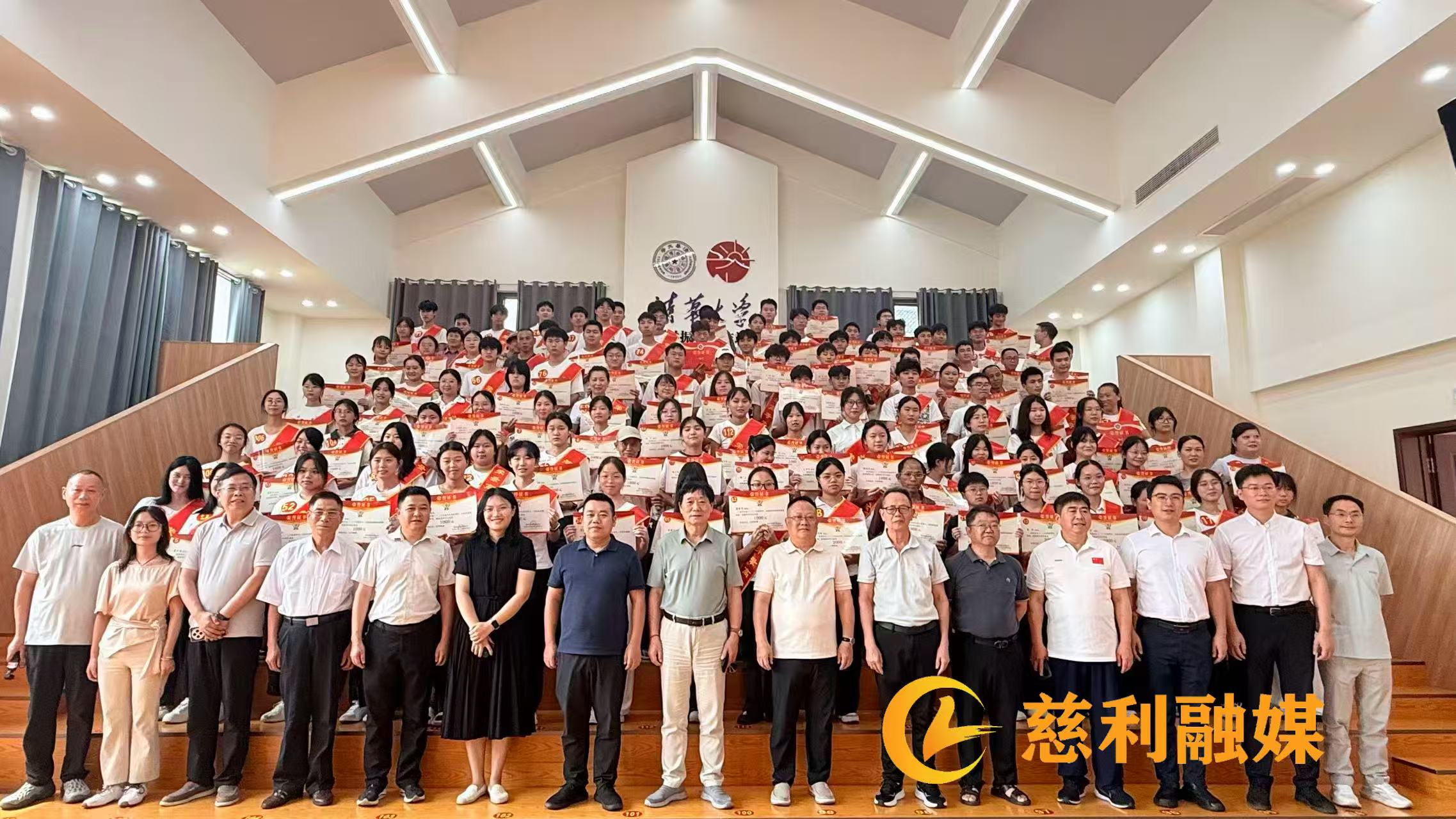 fe038f624b12d6af8f740d114f38e026.jpg