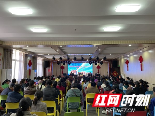 家长会.jpg 家长会.jpg