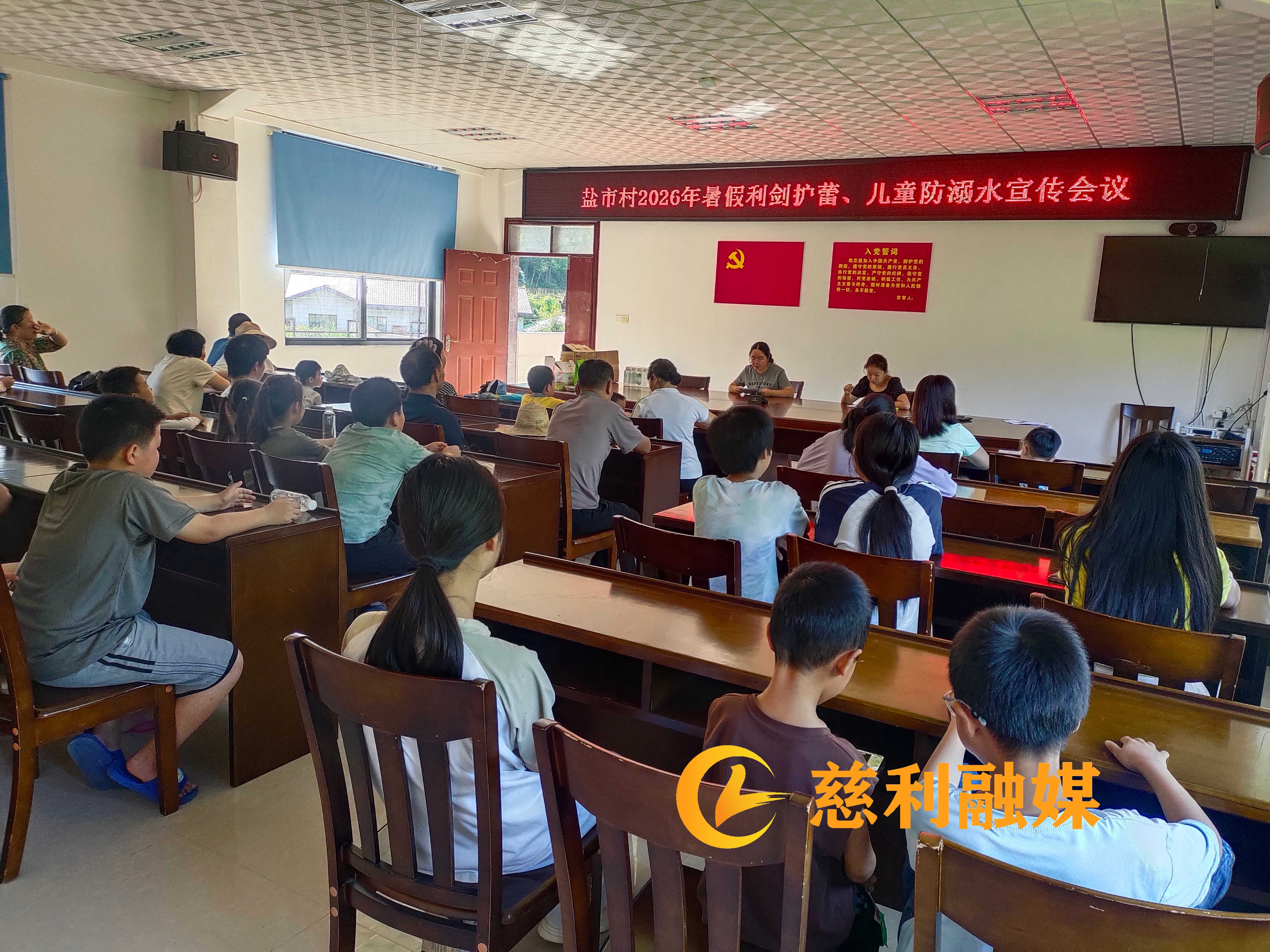 f0fb0949924be7d52b657a6fee8b7719.jpg f0fb0949924be7d52b657a6fee8b7719.jpg