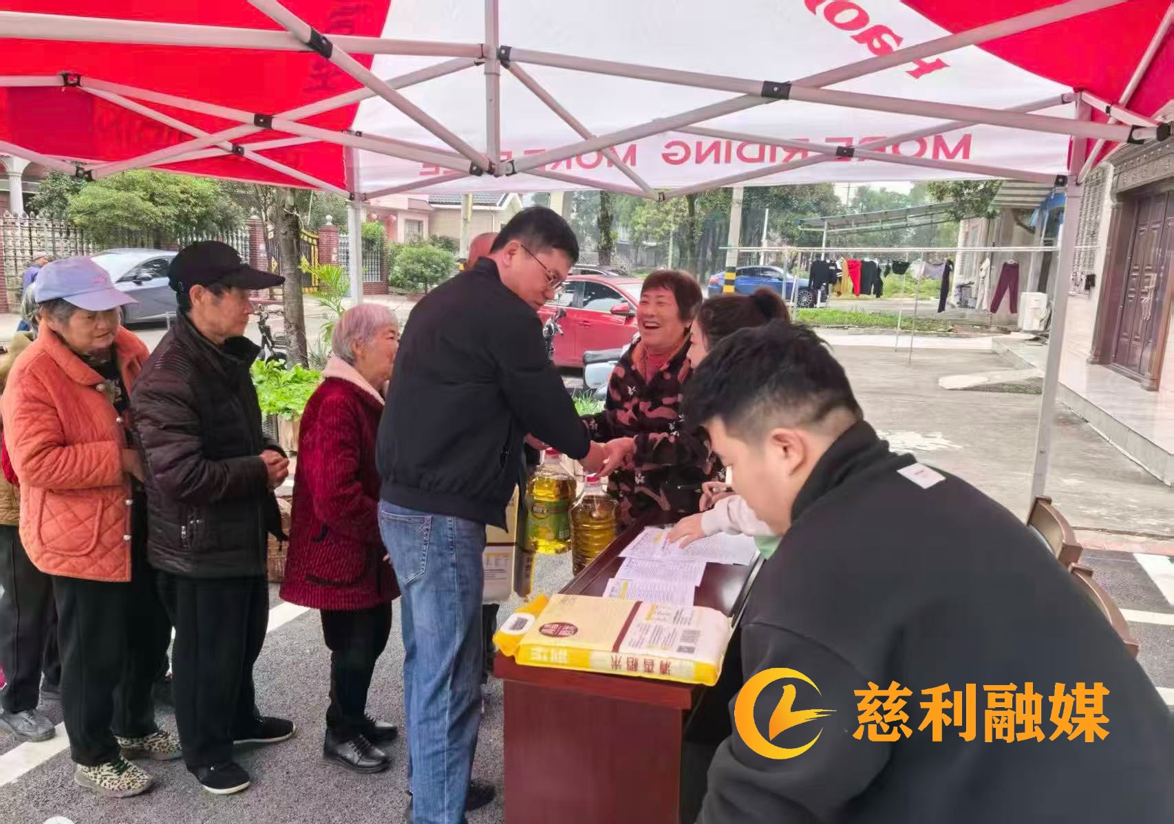 e31e50d1de5dfbb895c2c6b8729a589c.jpg e31e50d1de5dfbb895c2c6b8729a589c.jpg