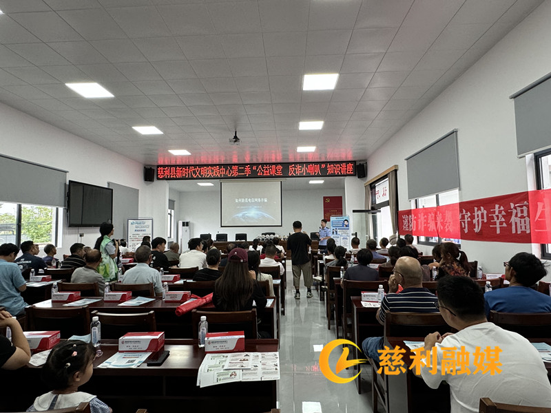 33d16cfbf7a742c3a9b356c3d13f0532.jpg
