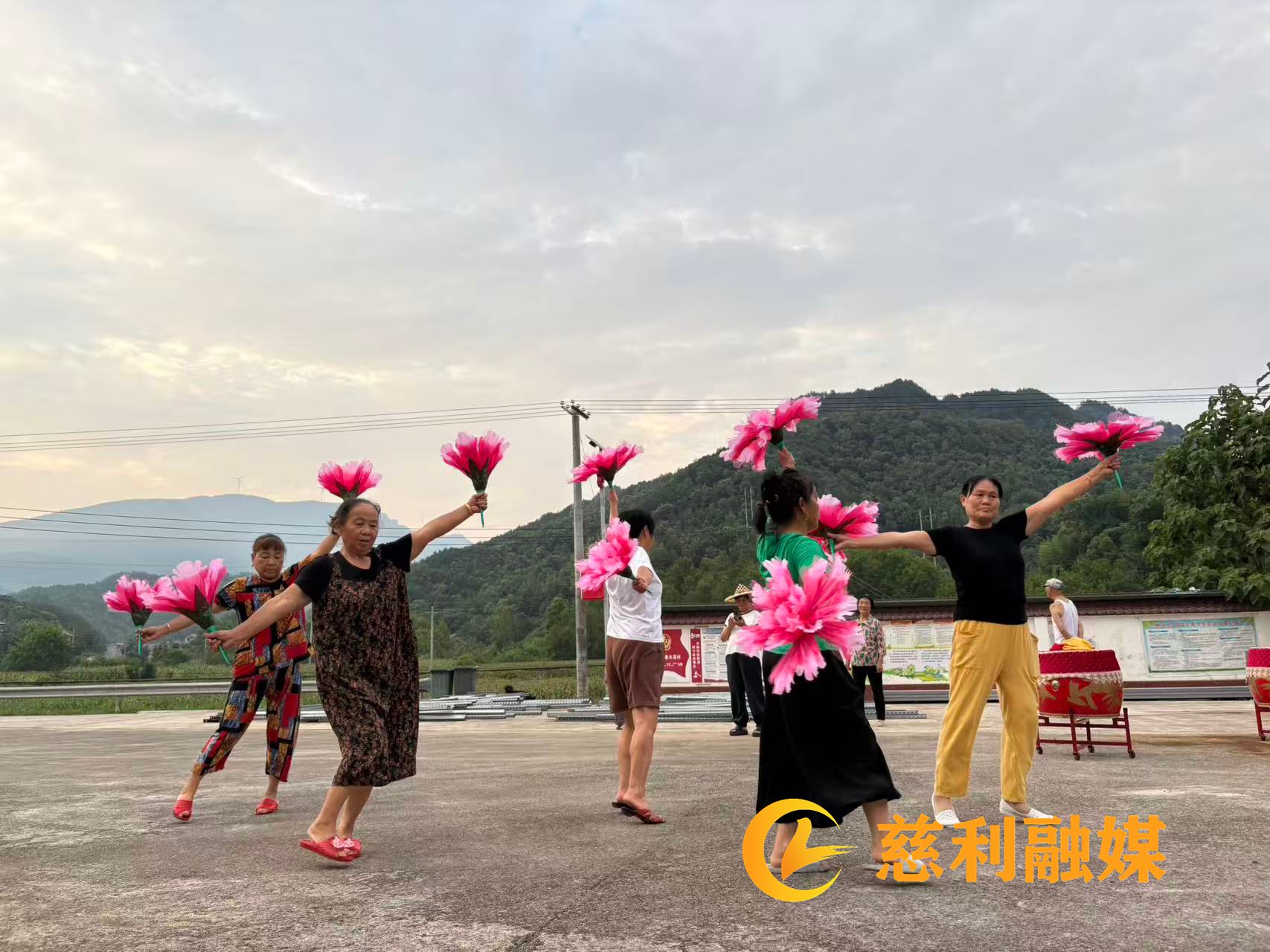 d86233669cccfb32021a1e225378a3fb.jpg d86233669cccfb32021a1e225378a3fb.jpg