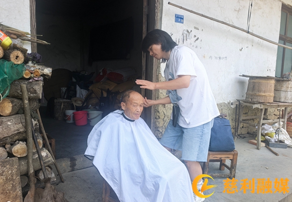 未命名_副本.jpg 未命名_副本.jpg