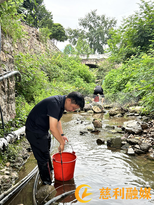 苗居2_副本.jpg