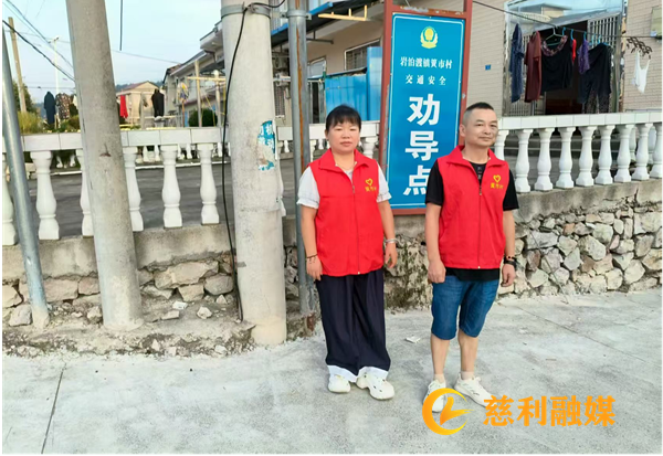 岩泊渡镇：宣传执法齐发力 守好交通安全关1_慈利.png
