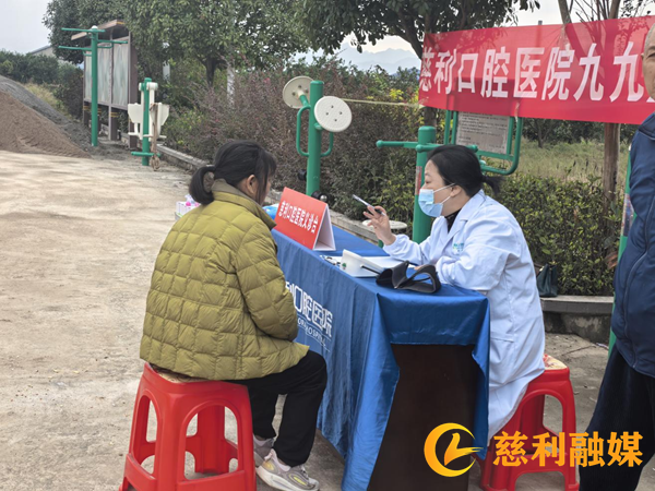 岩泊渡镇田坪村：孝老温情暖山村 文艺盛宴绘画卷4_慈利.png