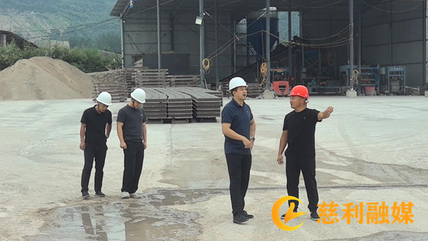 岩泊渡镇：开展节前安全生产大检查，筑牢平安过节防线1_慈利.png