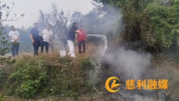 岩泊渡镇：“人防 + 技防”织密秸秆禁烧网守护辖区生态2_慈利.png