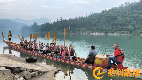 岩泊渡镇杨家桥村:登江战鼓响 备战二端午3_慈利.png