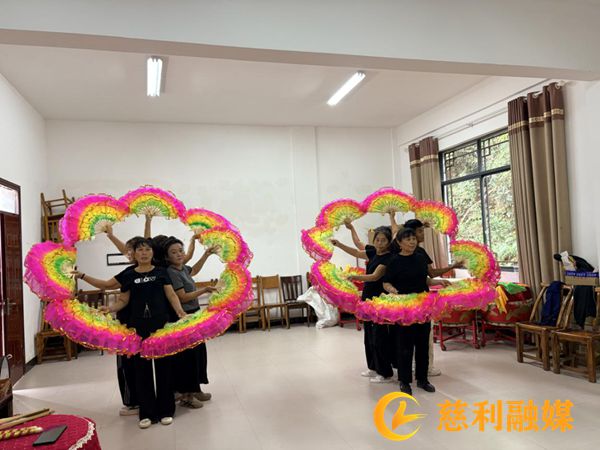 图片1_副本1.jpg 图片1_副本1.jpg