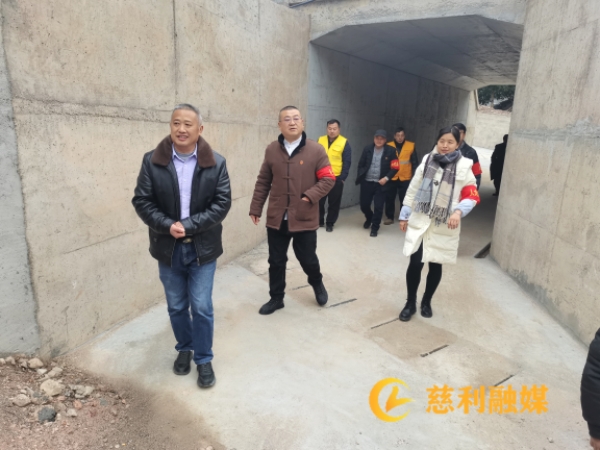 cedd8ca7f5de28ee84d77931986ee8ae.jpg cedd8ca7f5de28ee84d77931986ee8ae.jpg