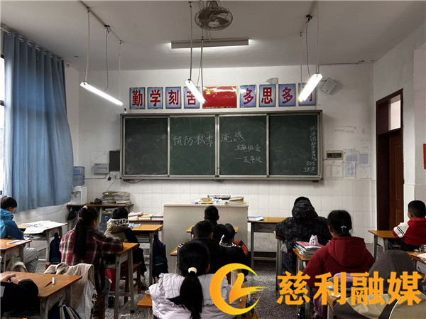 f4fb1c800a53ef2c7b1f20ab752ad09.jpg f4fb1c800a53ef2c7b1f20ab752ad09.jpg