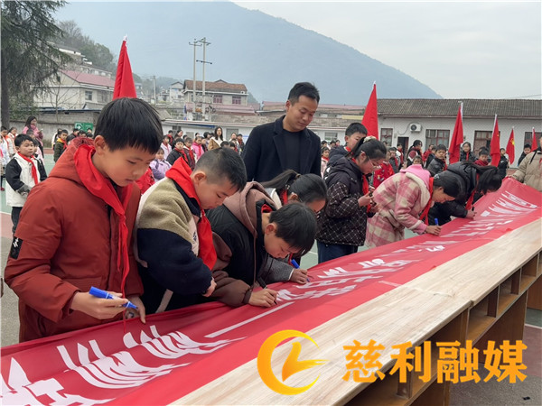 74f286400dd2820bd123978a557139d_副本.jpg