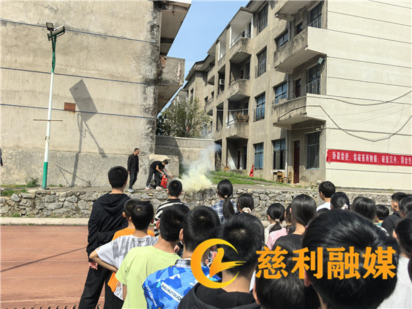 91b5d3a846fb5e42264b7b6b88b0c929_compress.jpg