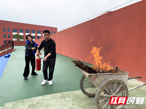 f0e7f38bf5ab529c46e9a86fd70f763_副本.jpg f0e7f38bf5ab529c46e9a86fd70f763_副本.jpg