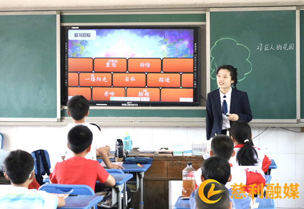 c93306e033bbe885af6dca23bc3d670_副本.jpg