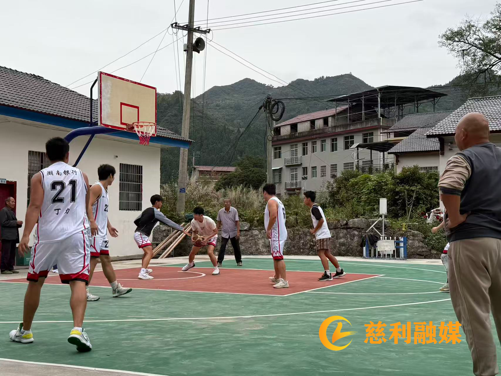 敏家村篮球场.png 敏家村篮球场.png