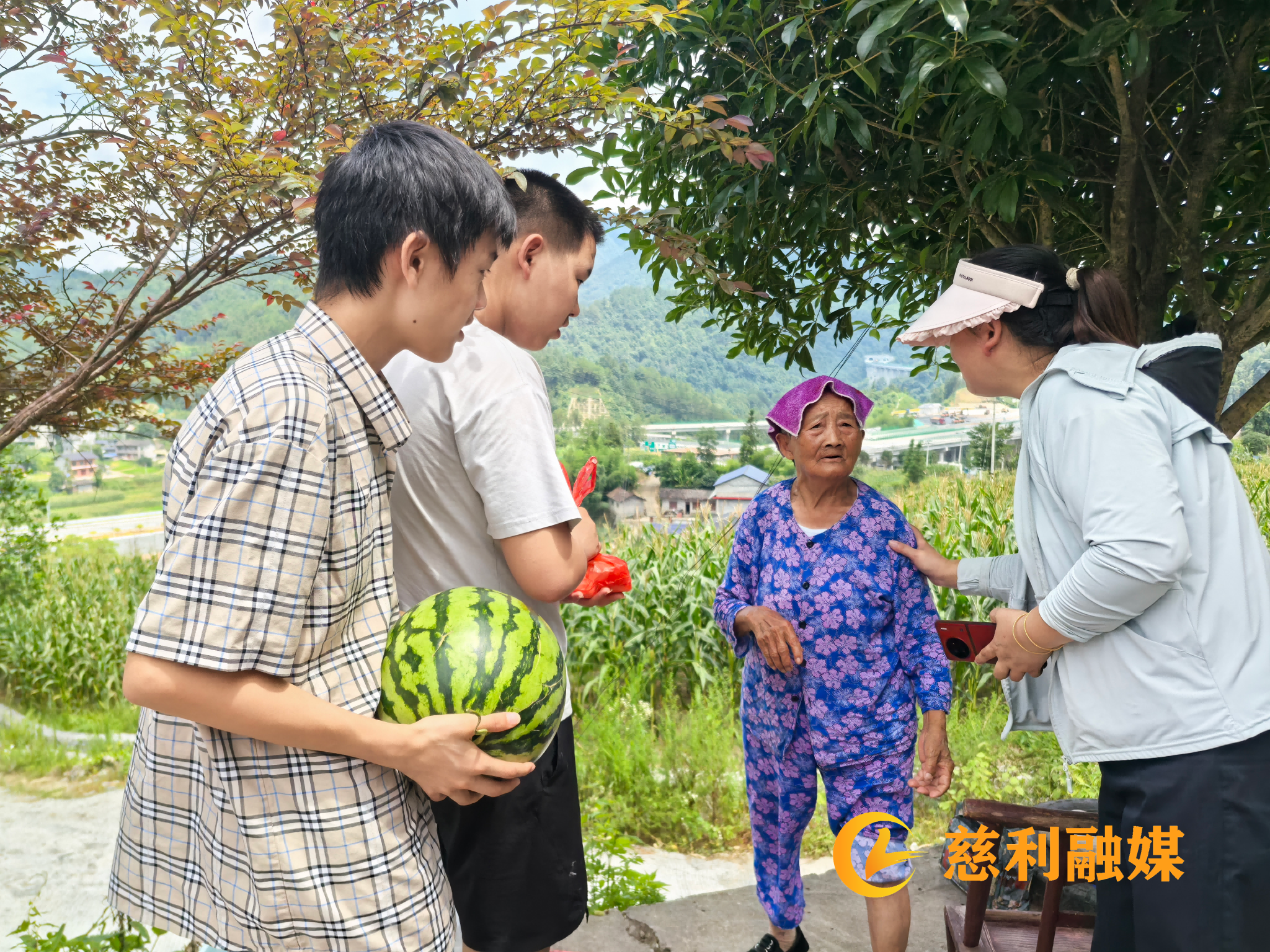 荆竹山2.png 荆竹山2.png