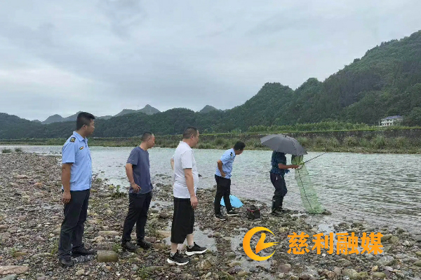 执法大队2.png 执法大队2.png