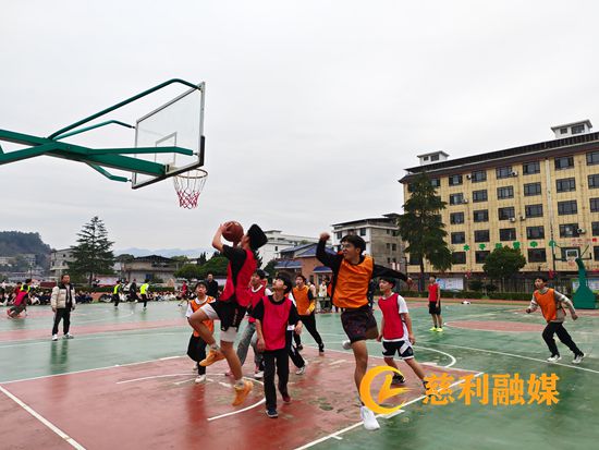 篮球.jpg
